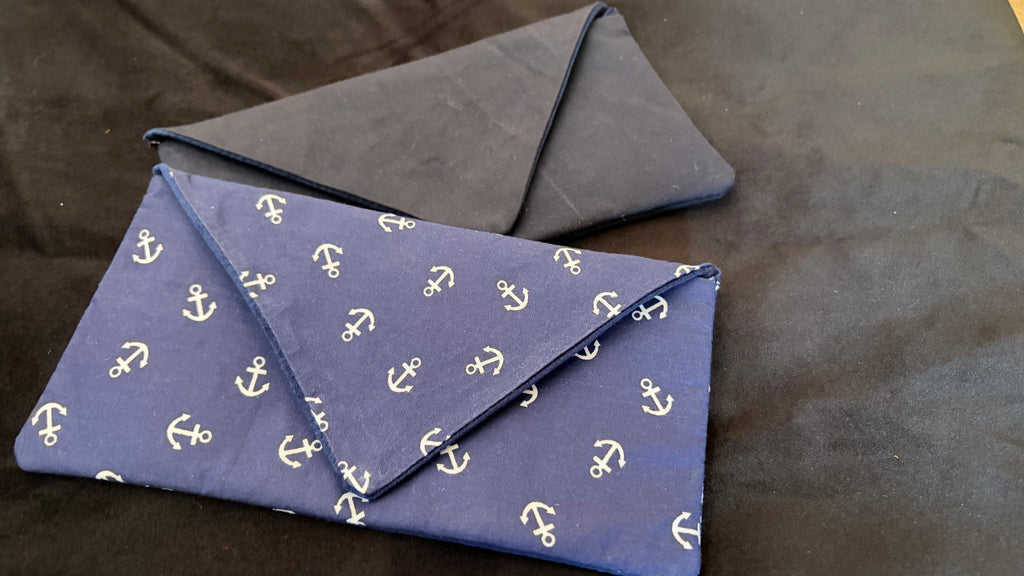 Medal pouch/ bag available in different colours/ fabrics. 